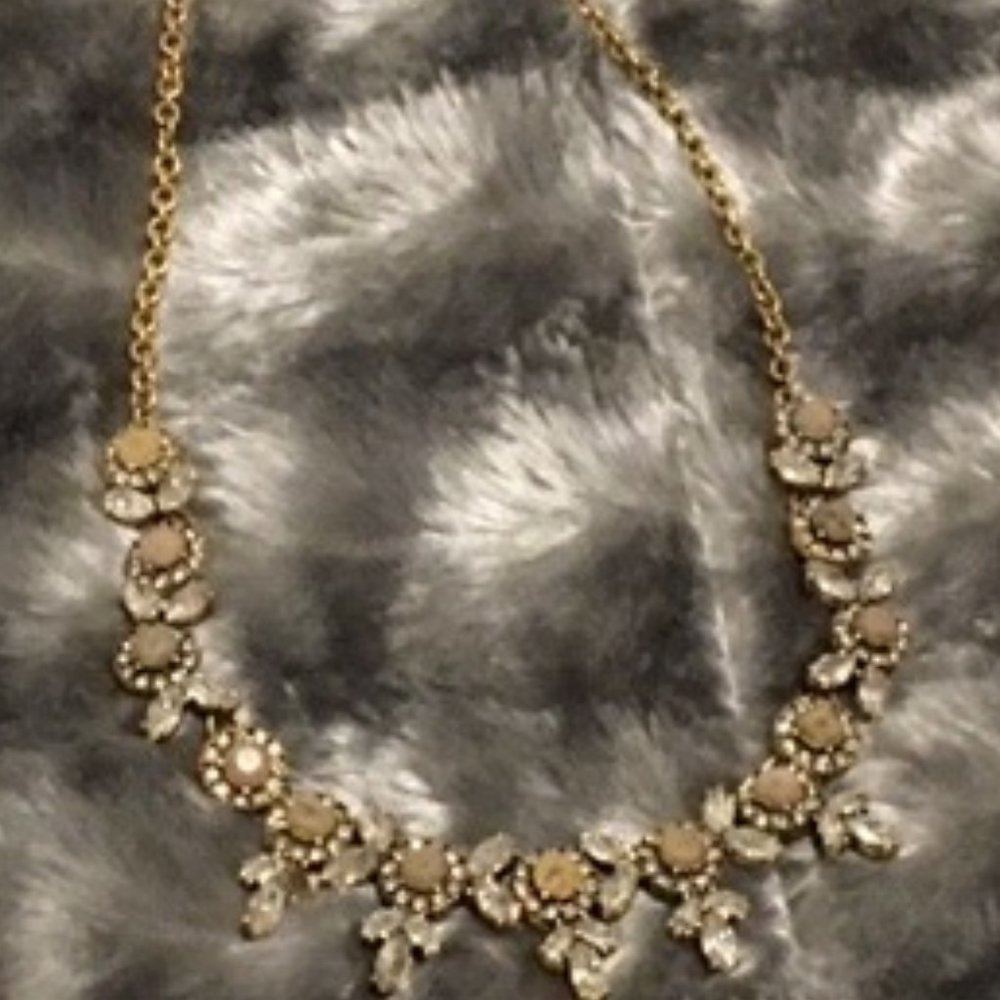 Ann Taylor Lovely Cockail Necklace